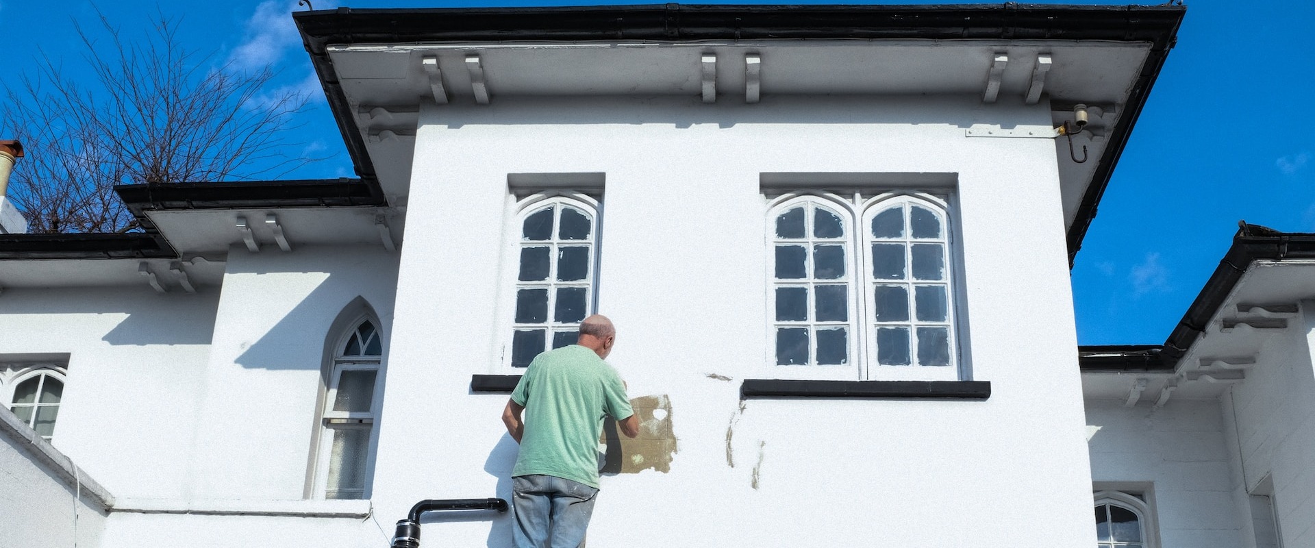 Five Essential Factors To Keep In Mind When Selecting A Painter For Your Home Remodeling In Monroe, Michigan