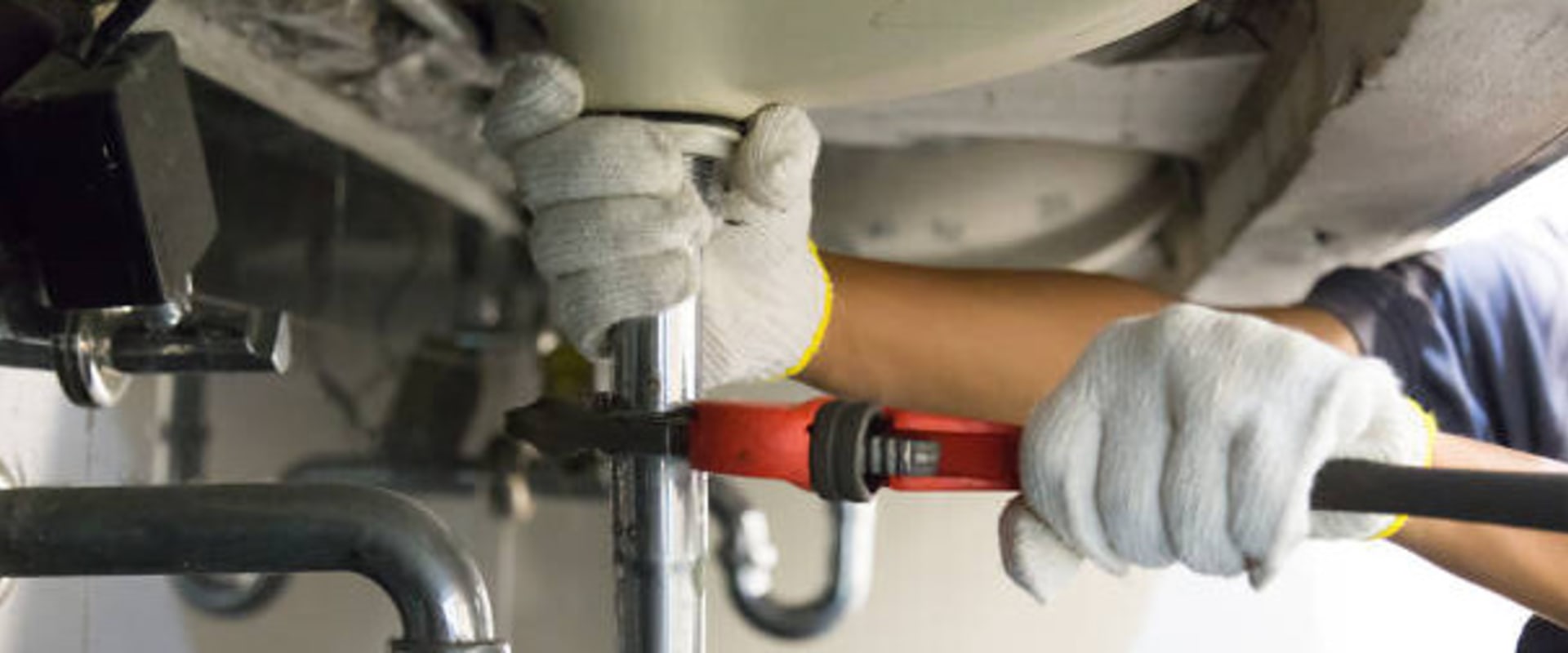 When Pipes Burst: Emergency Plumbing For Your Bromley Home Remodel