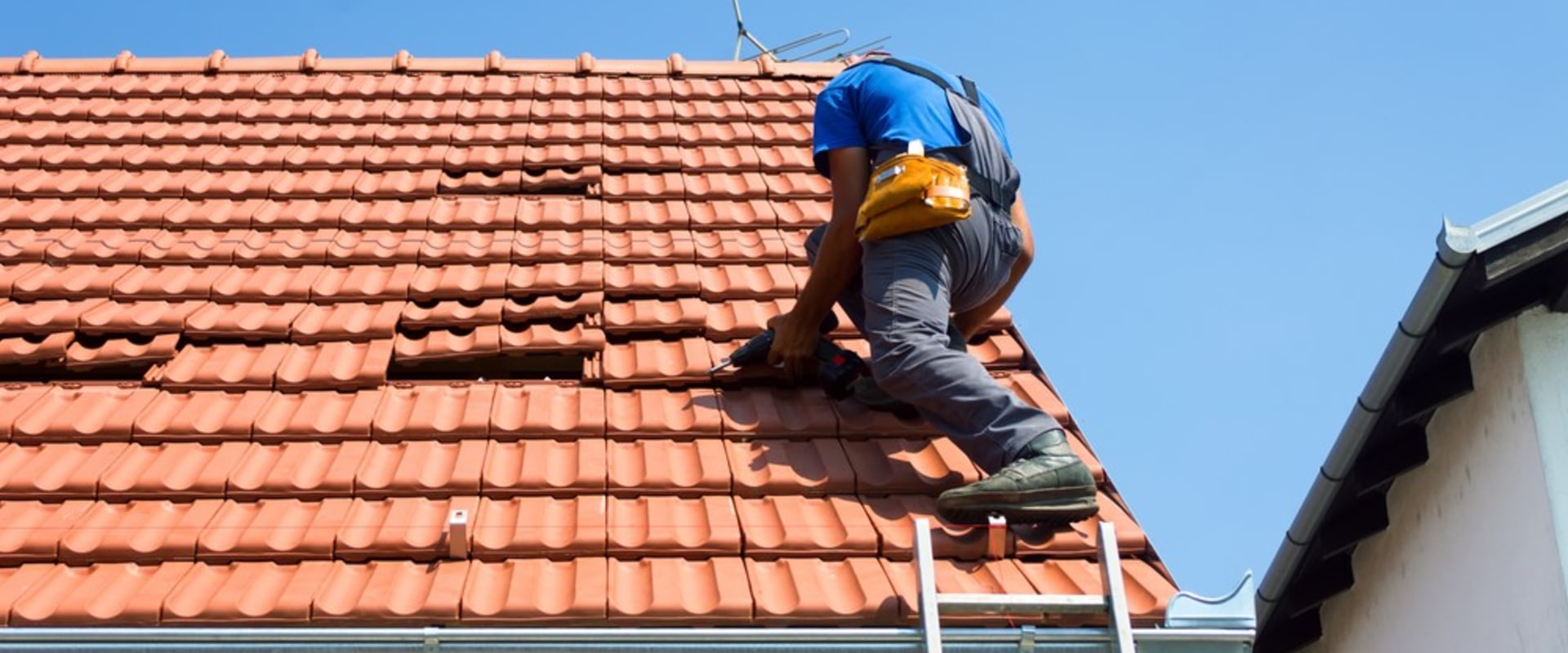 How A Roofer In Manassas Can Enhance Your Home Remodel